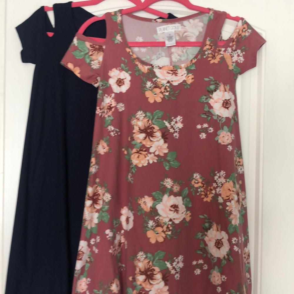 Causal dresses